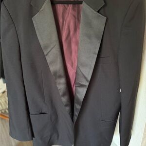 🖤 Classic Black Tuxedo Blazer with Satin Lapels